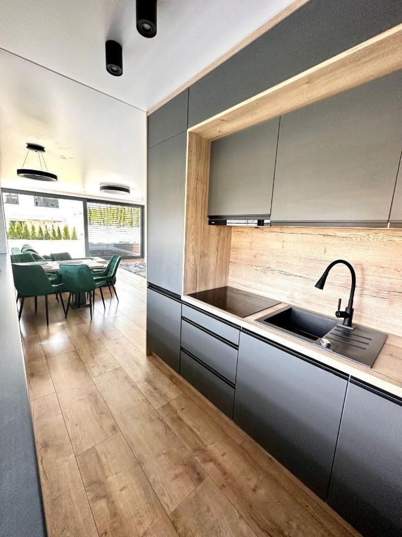 Luxury Apartments Maly Slavkov Exterior foto